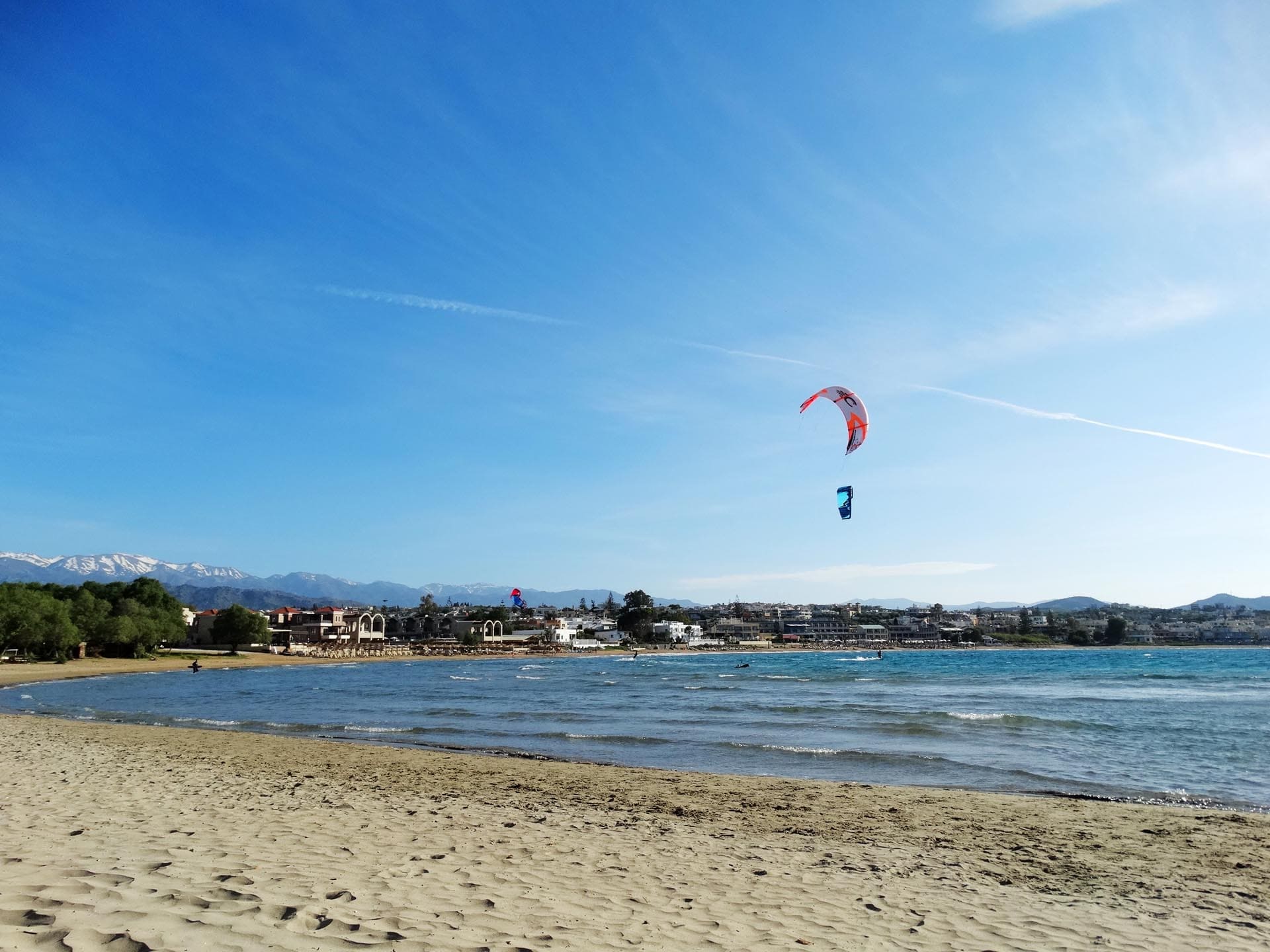 Kouvalite Car Rental | Rent a Car Herkalion, Crete picture of people paragliding in Crete